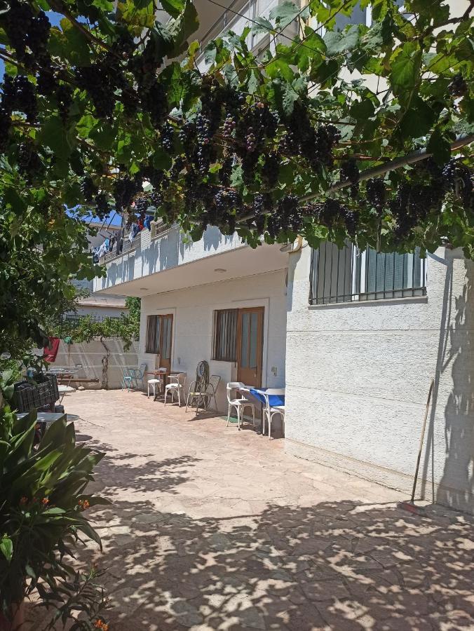 Achilles Apartments Sarandë Exterior foto